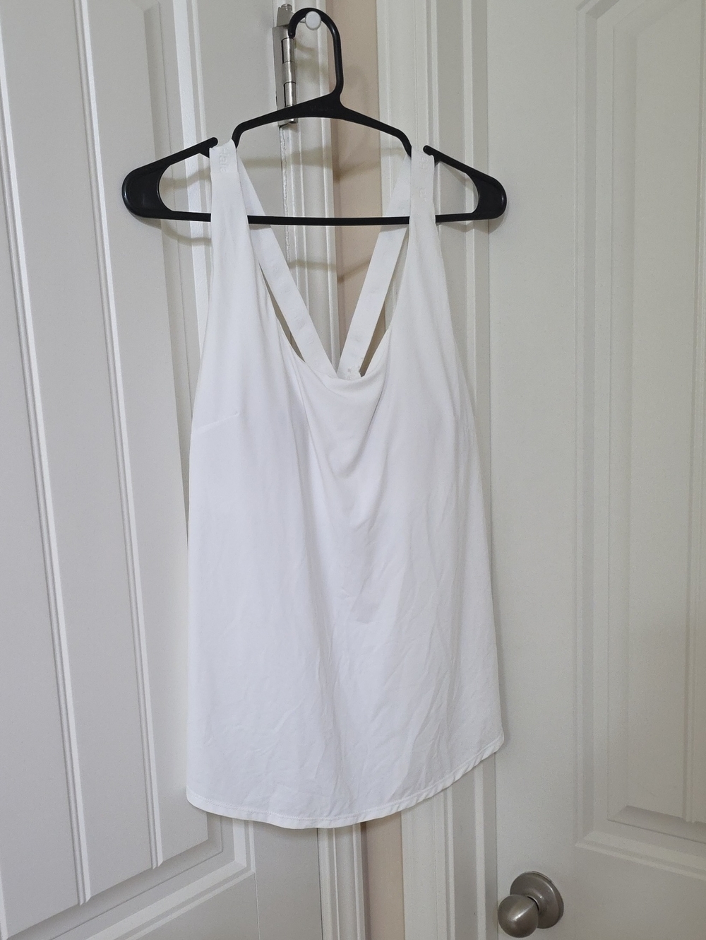 Women’s White Sleeveless V-Neck Tank Top